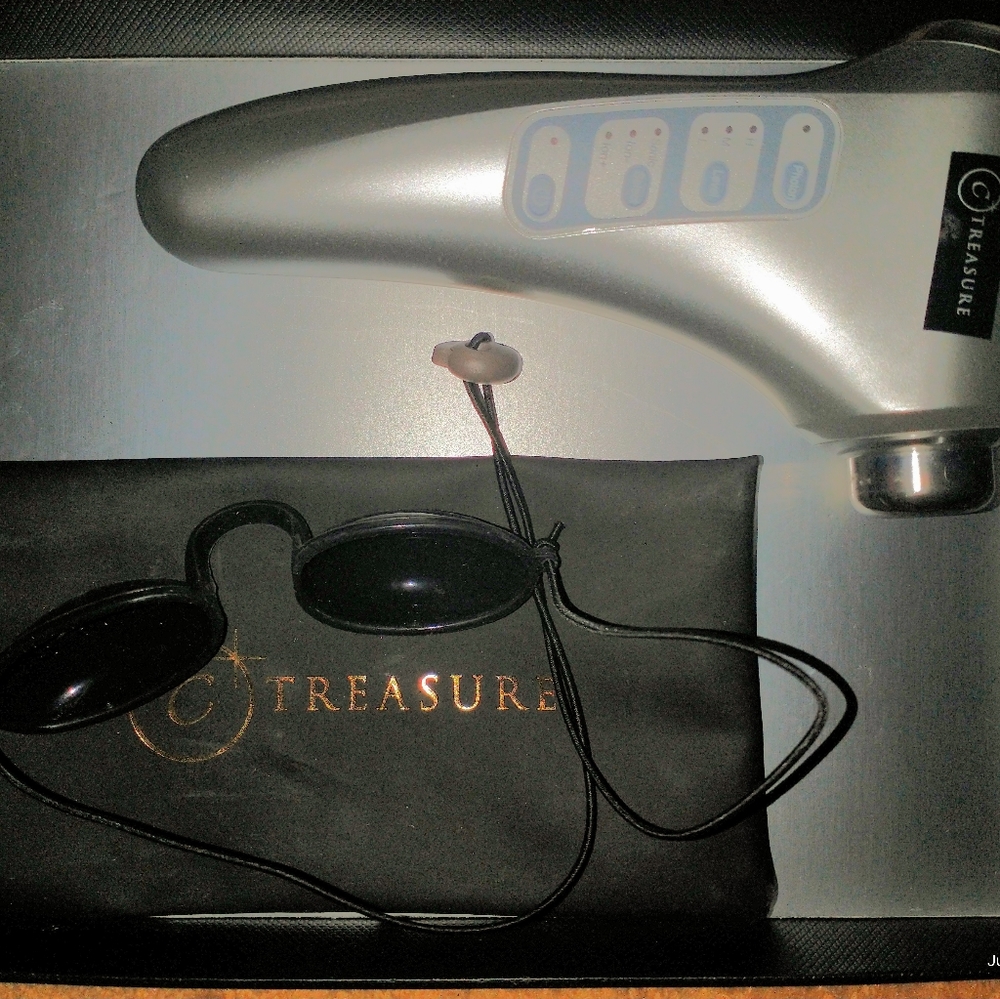 Anti-aging Facial Device
